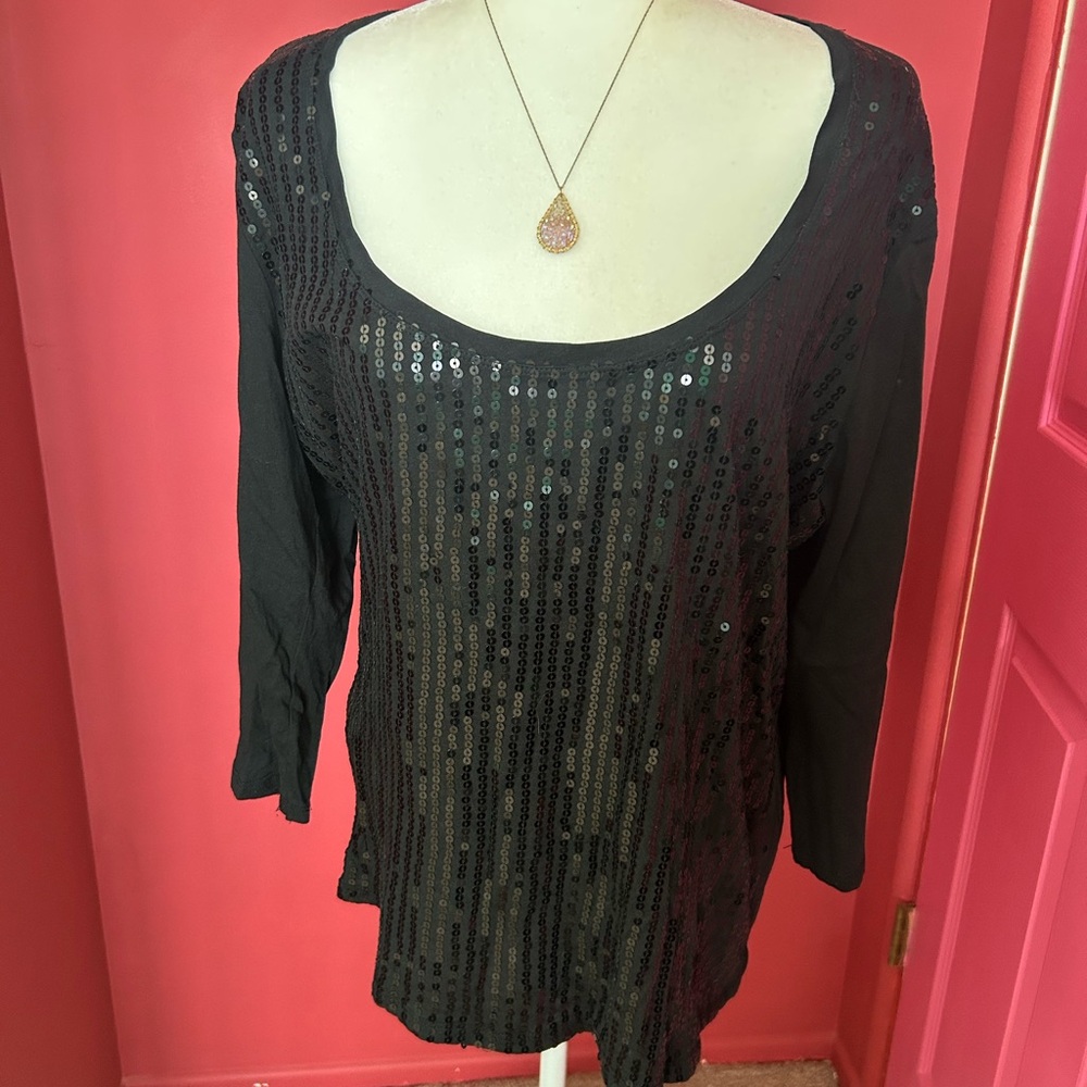 New York & Company Black Long Sleeve Sequin Scoop Neck Top